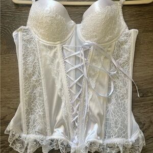 Elegant White Lace Corset